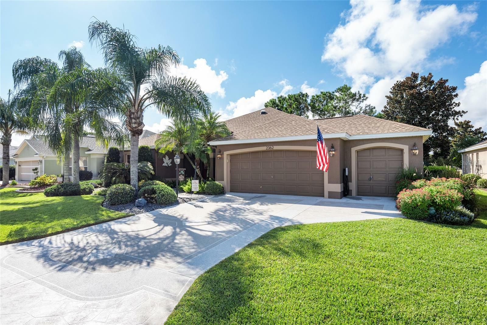 Property Photo: 2362 Callaway Drive FL 32162