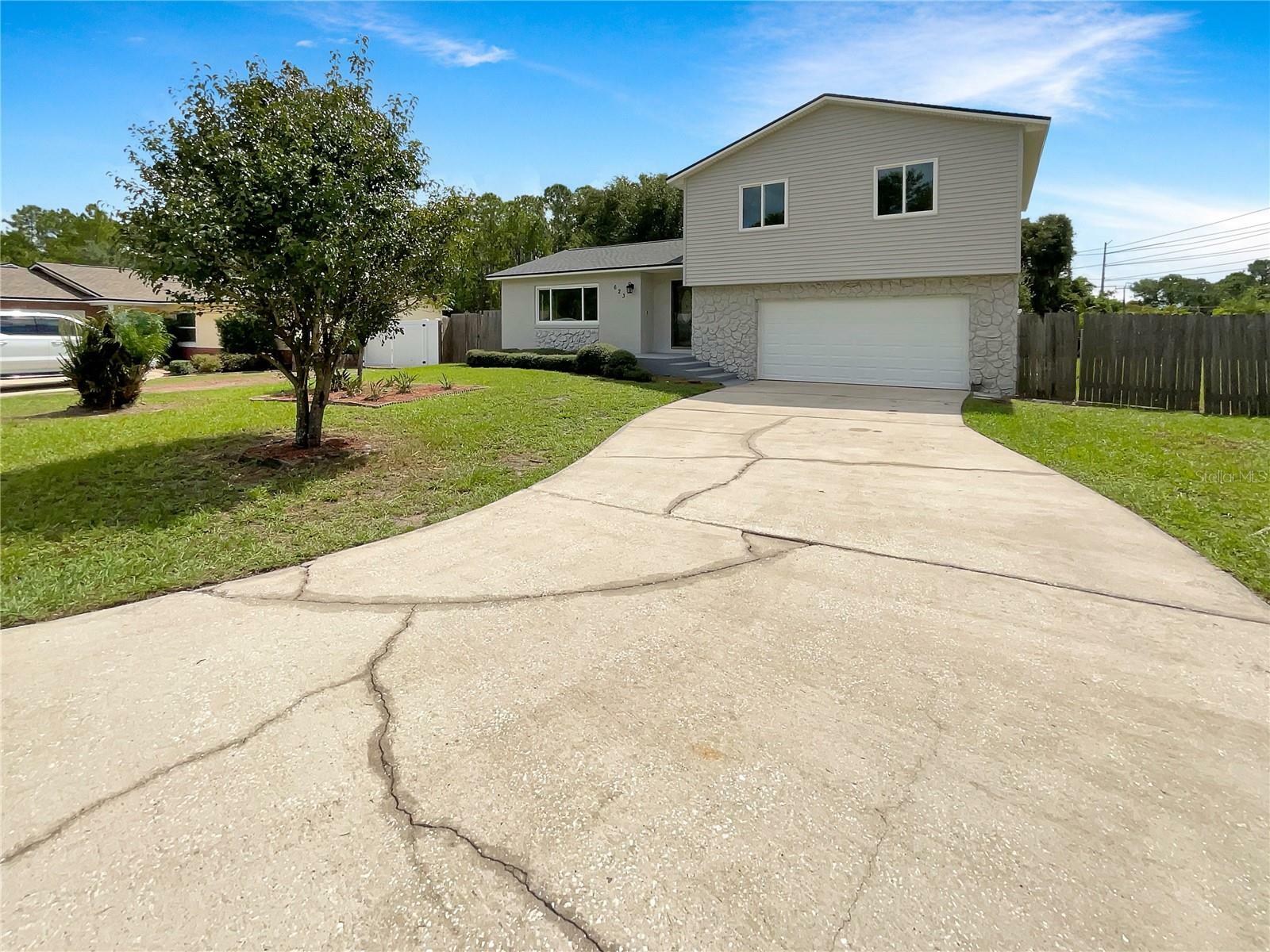 Property Photo:  623 Grovewood Avenue  FL 32773 