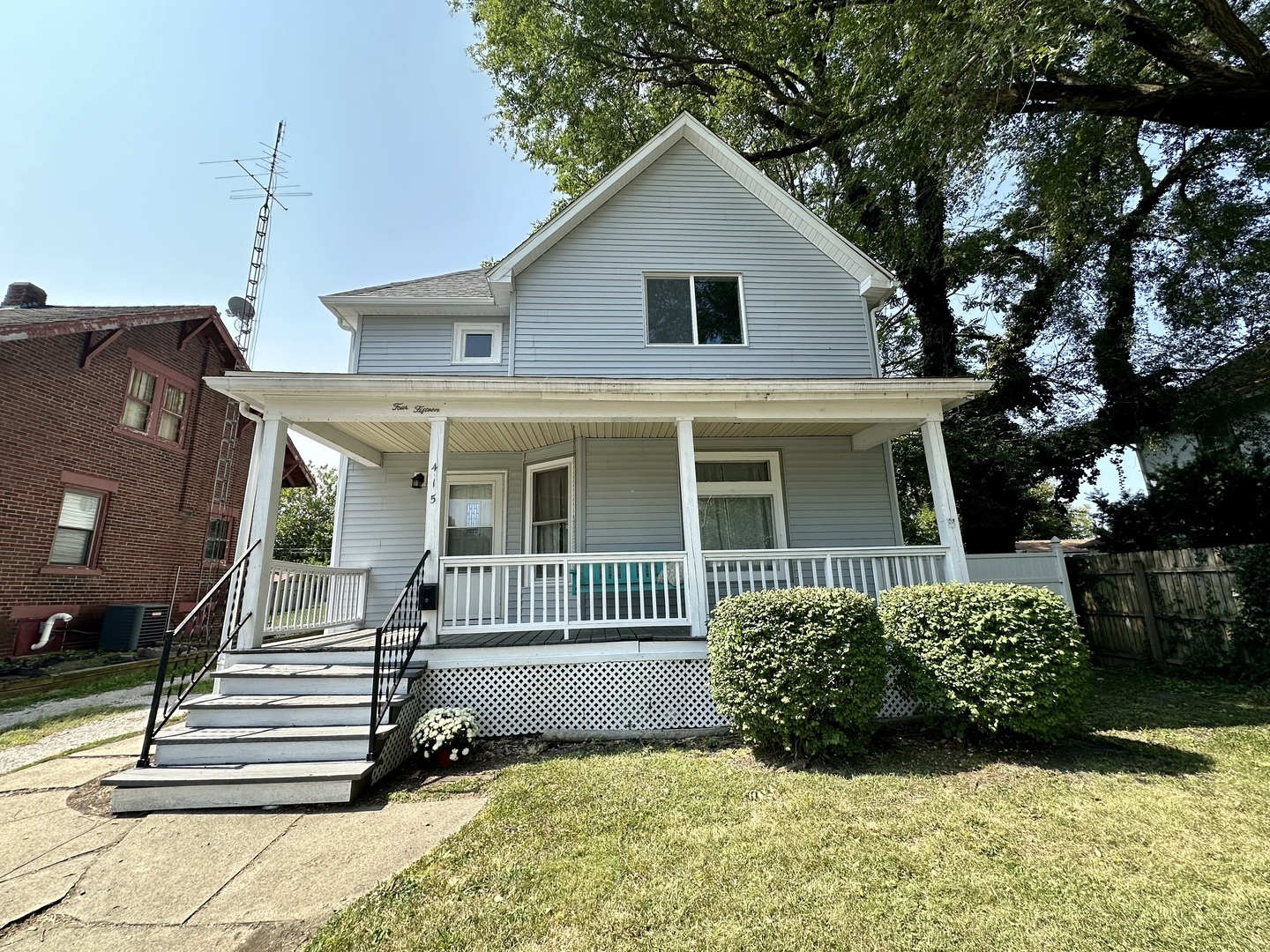 Property Photo:  415 N Alexander Street  IL 61727 