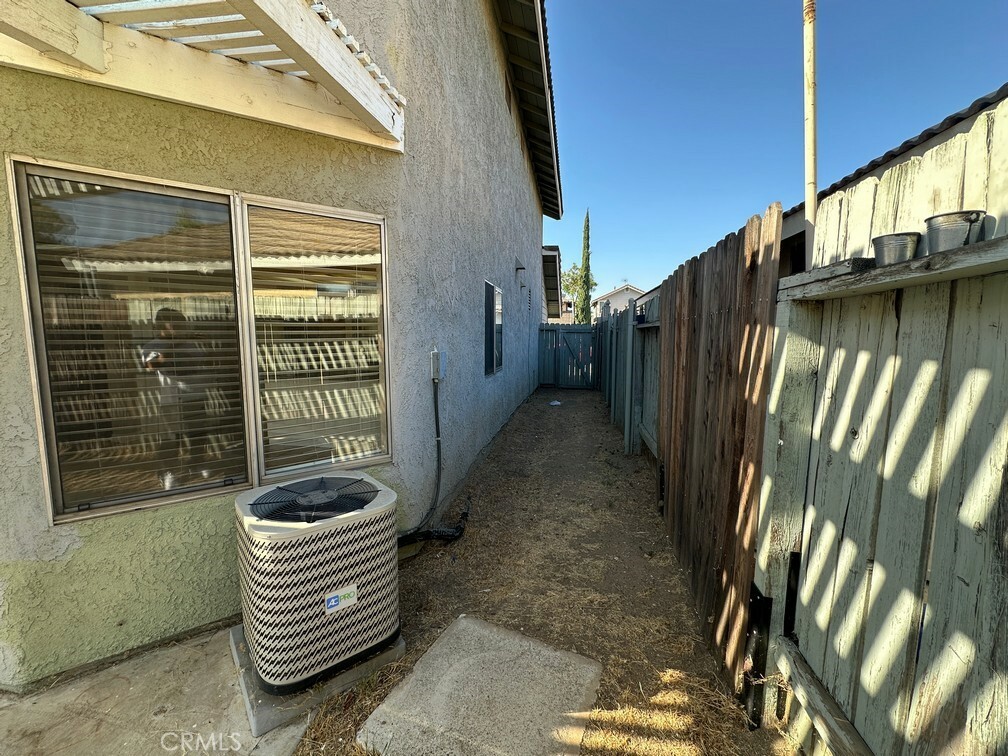 Property Photo:  24281 Dyna Place  CA 92551 