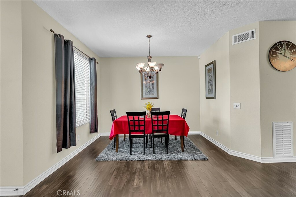 Property Photo:  682 Azure Lane 2  CA 92879 