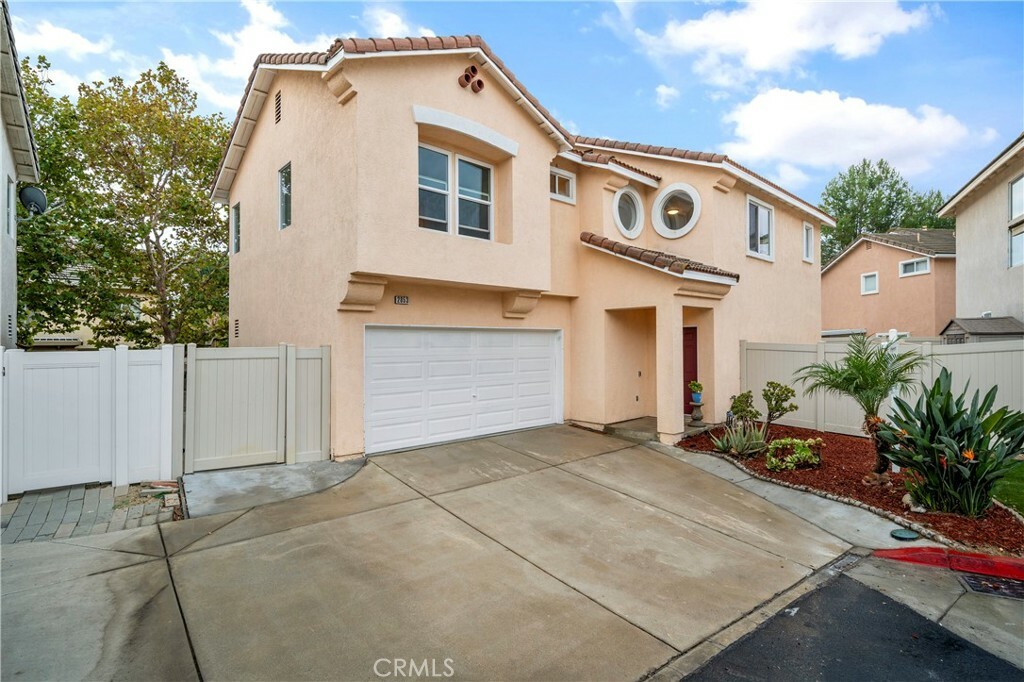 Property Photo:  2853 Calle Invierno  CA 91709 