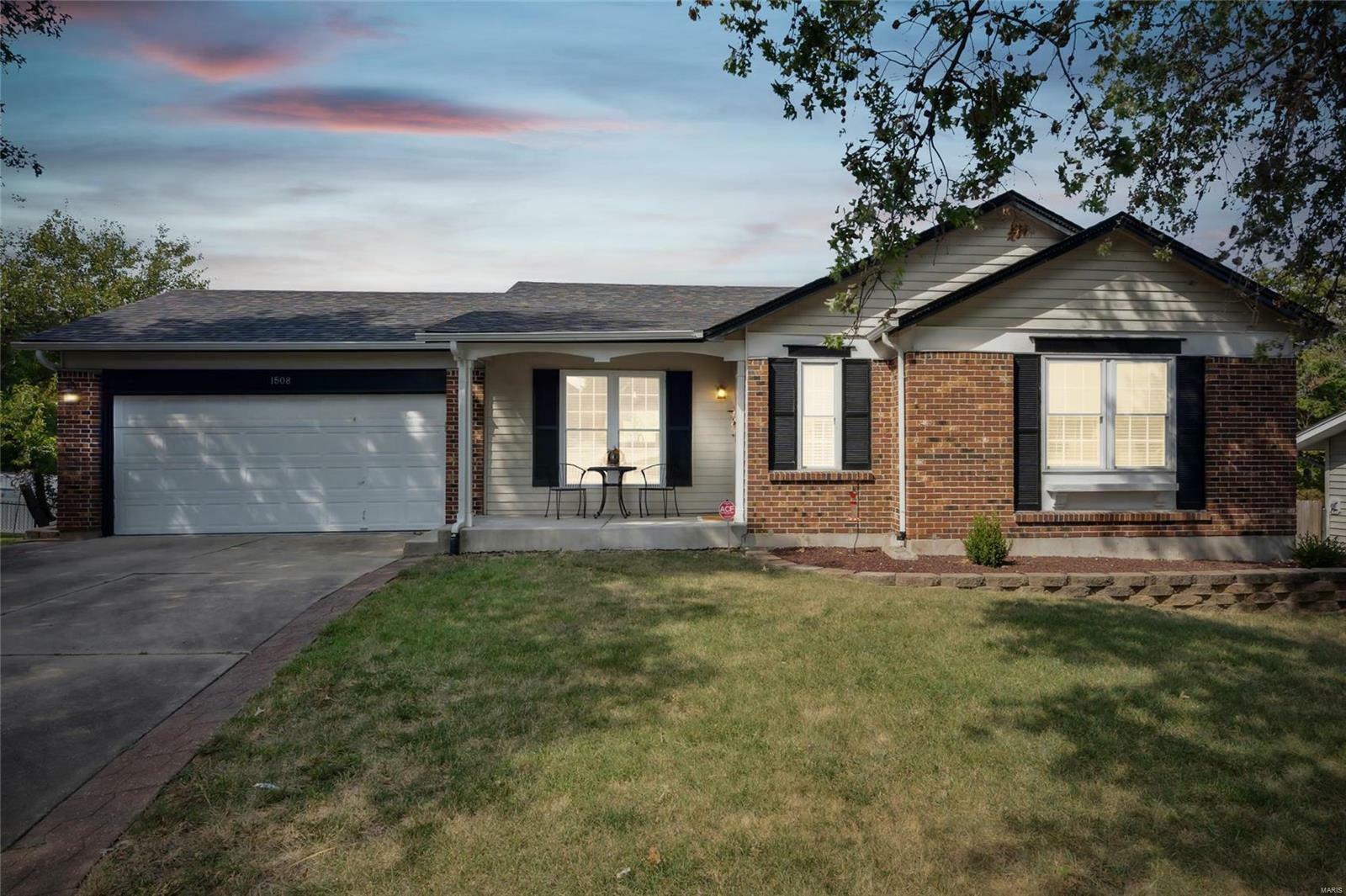 Property Photo:  1508 Enwood Drive  MO 63376 