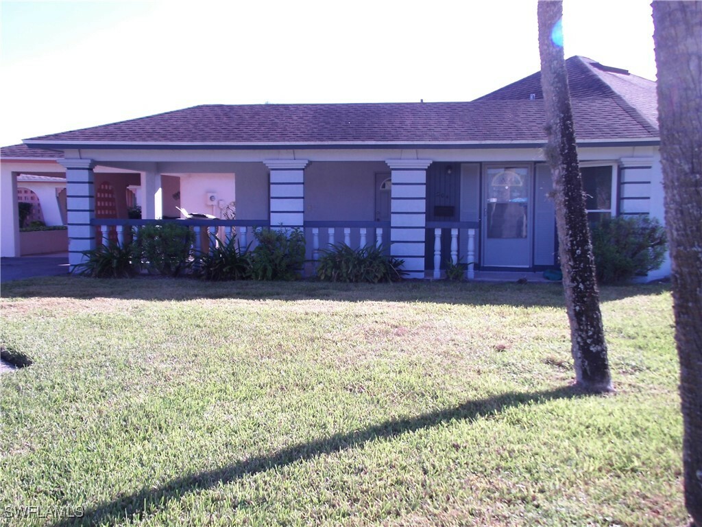 Property Photo:  304 Joel Boulevard  FL 33936 