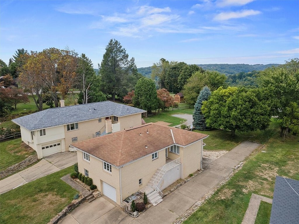 Property Photo:  379 Dorseyville Rd  PA 15215 