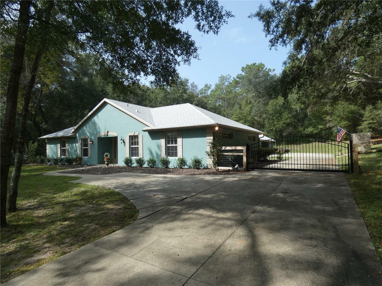 Property Photo:  7300 SW 198th Avenue  FL 34431 