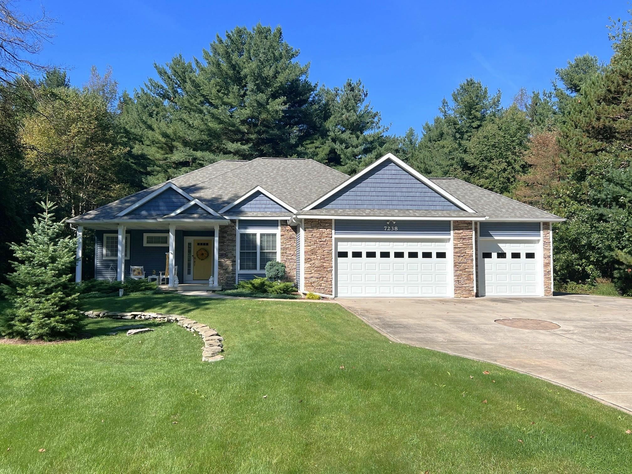 Property Photo:  7238 Bennington Greens Drive  MI 48867 