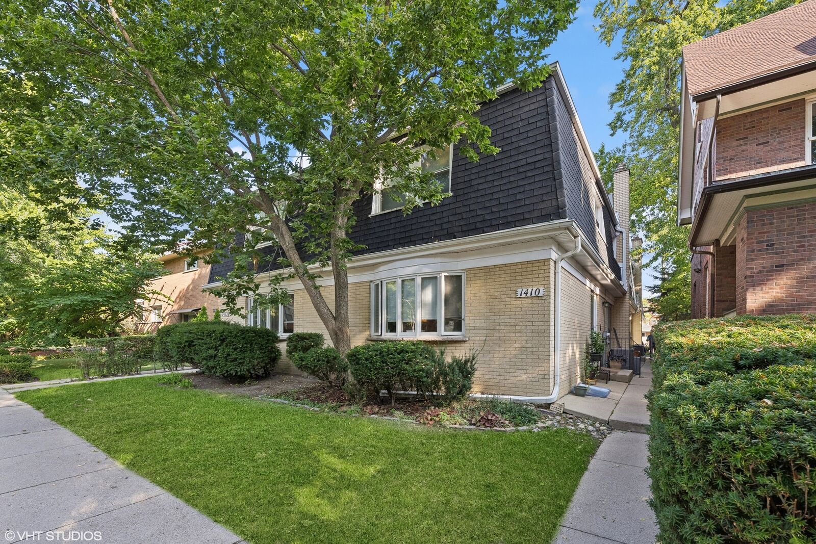 Property Photo:  1410 W Sherwin Avenue B  IL 60626 