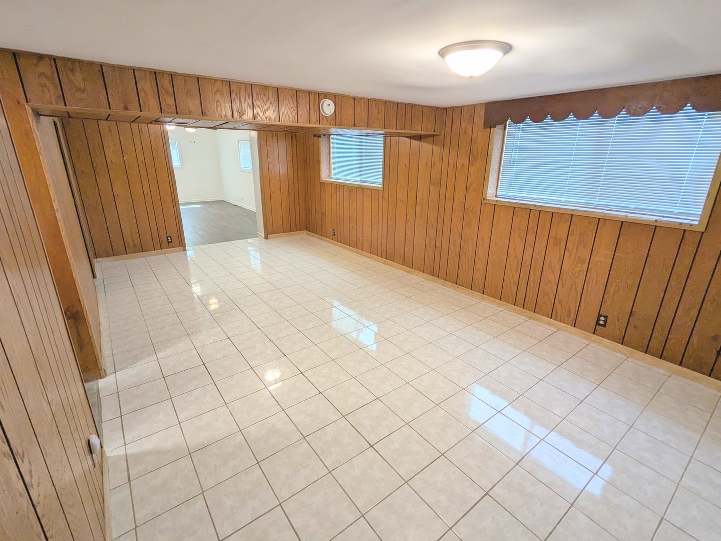 Property Photo:  601 Wicker Avenue  IL 60107 