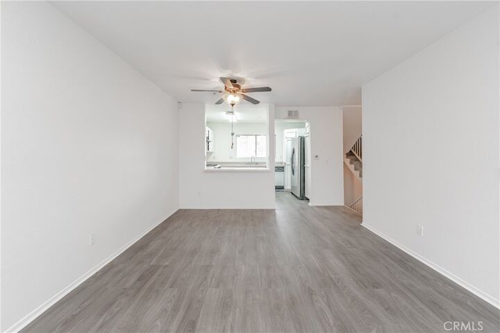 Property Photo: 11136 Lorne St #5 CA 91352