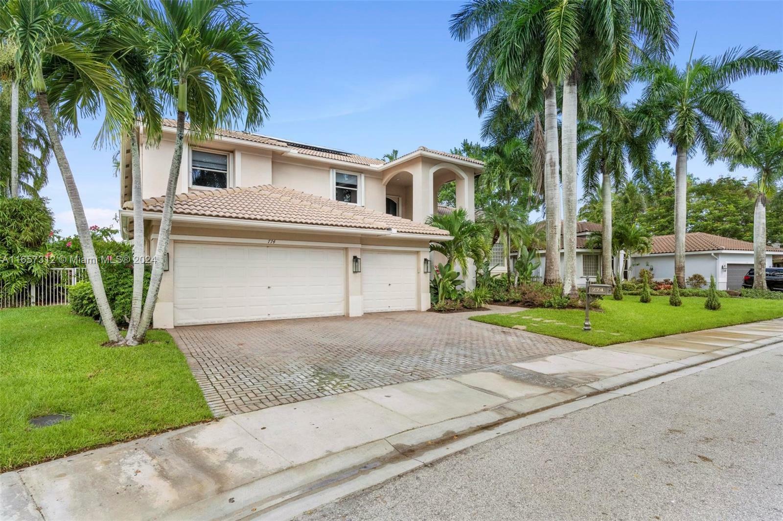 Property Photo:  774 Regal Cove Rd  FL 33327 