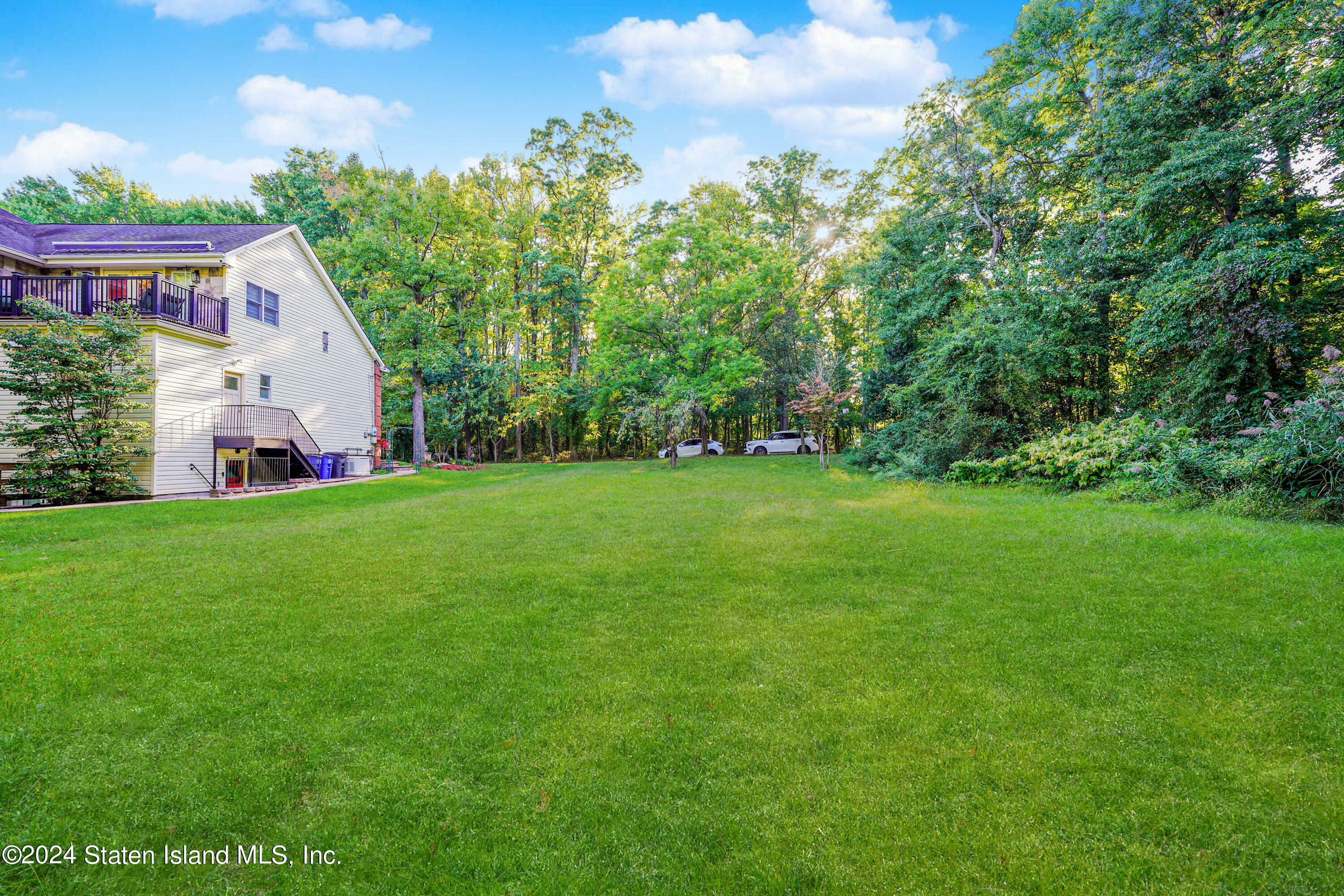 Property Photo:  171 Androvette Avenue  NY 10312 