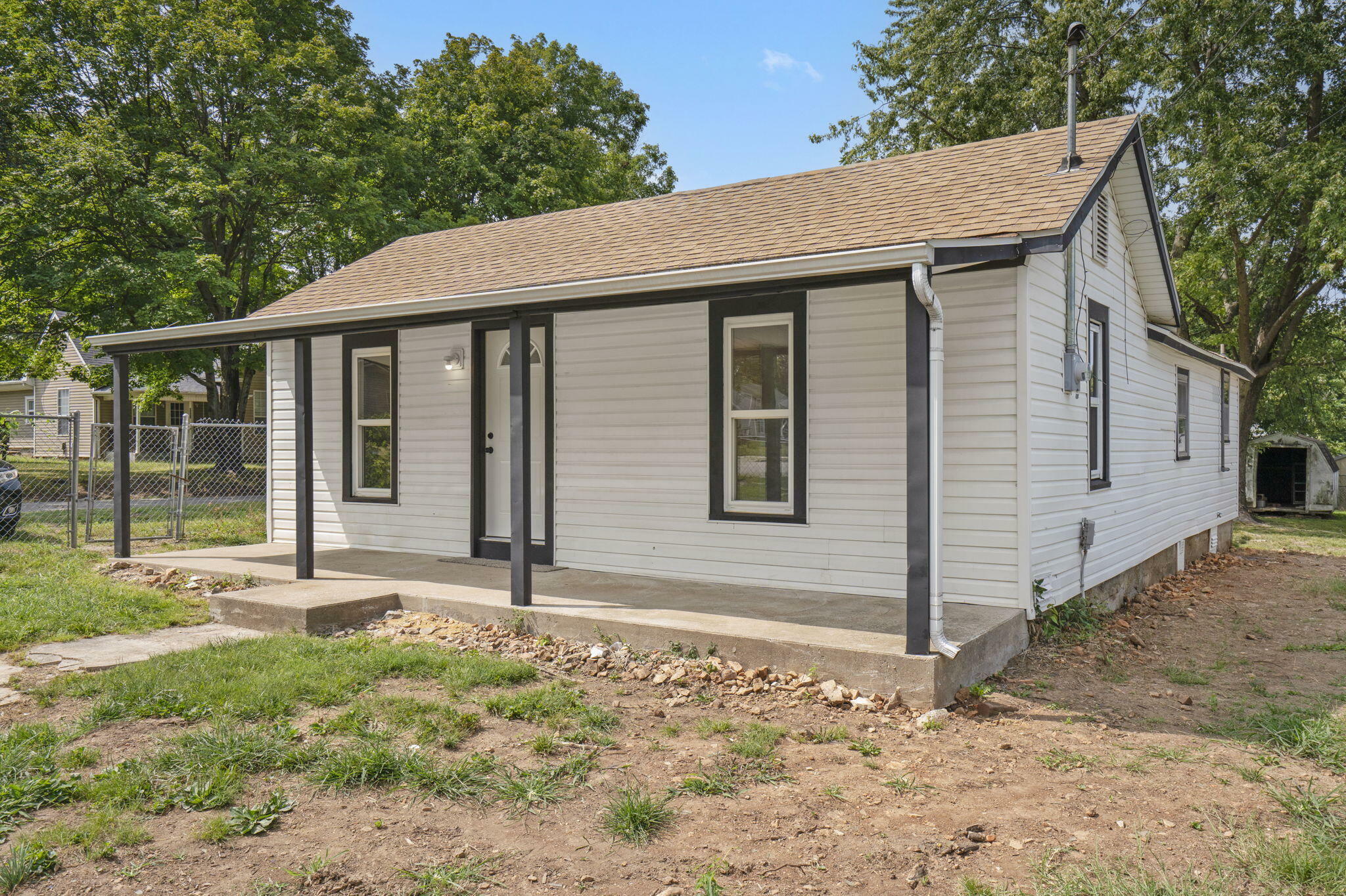 Property Photo:  2041 N Albertha Avenue  MO 65803 