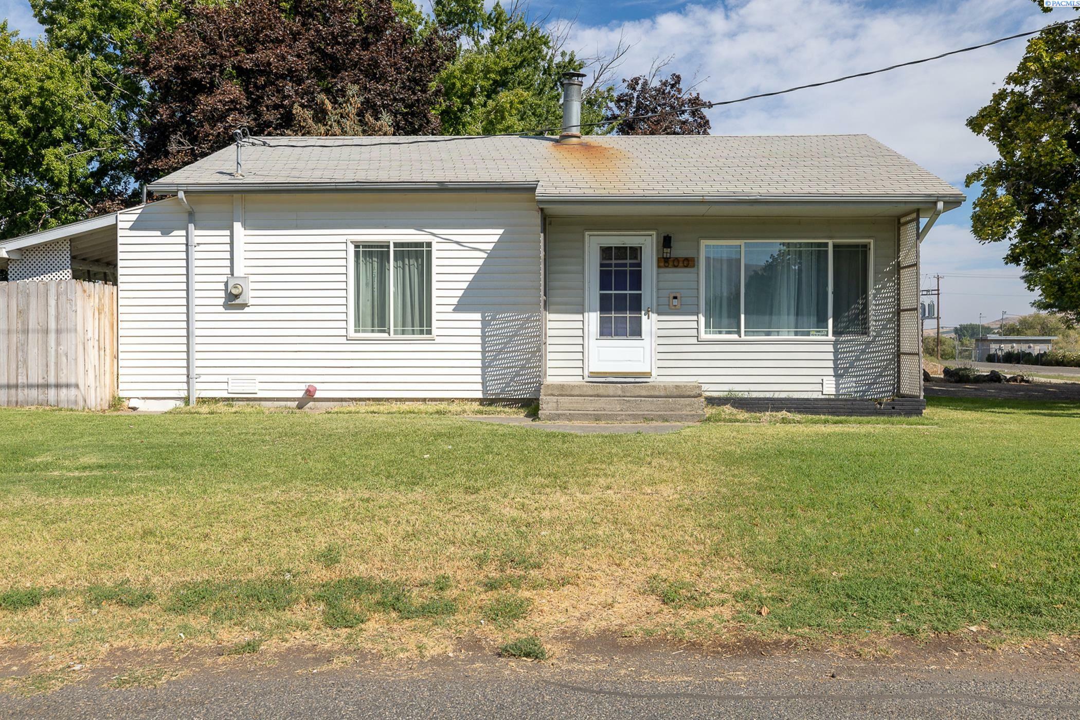 Property Photo:  800 Ellen Ave.  WA 99320 