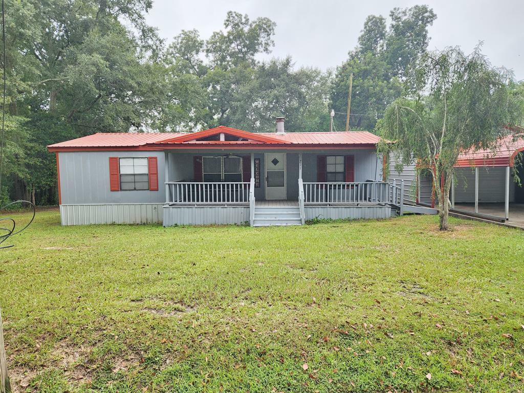 Property Photo:  211 NW Ousley Street  GA 31781 