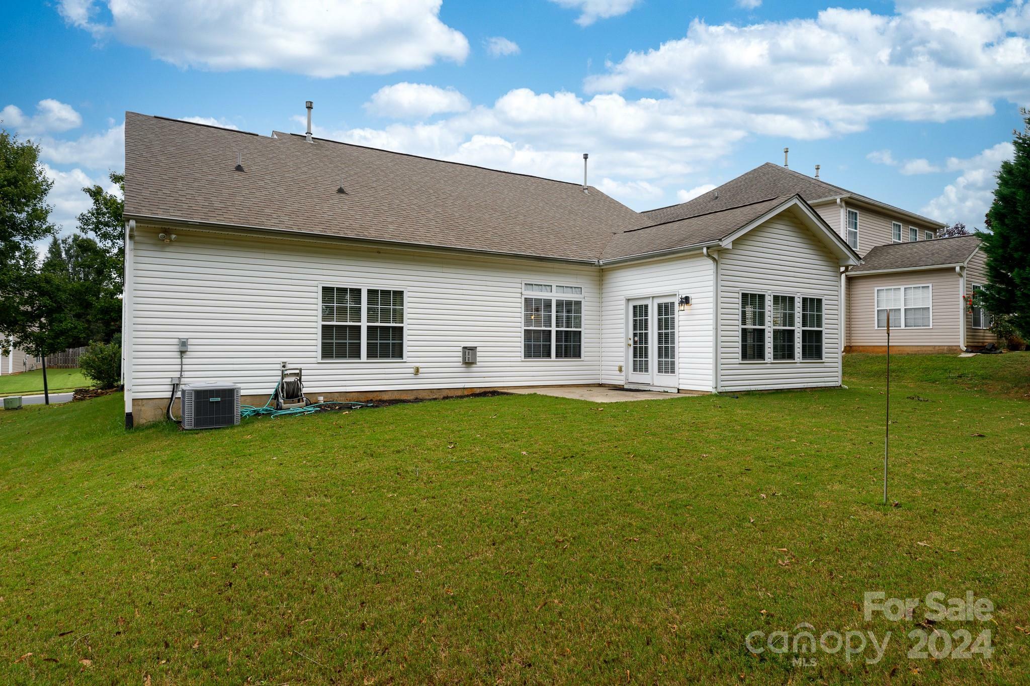 Property Photo:  10492 Tintinhull Drive  SC 29707 