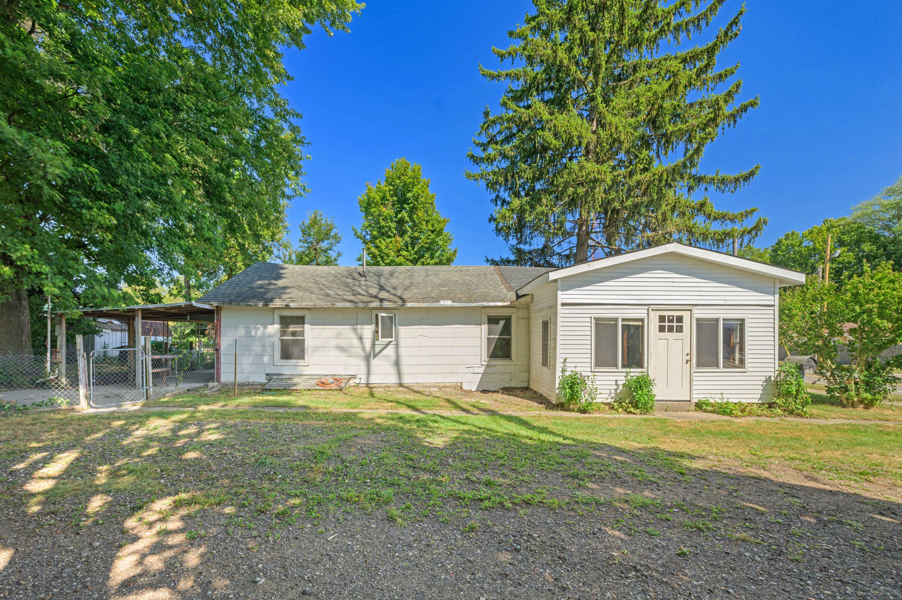 405 N Red Bud Trail  Buchanan MI 49107 photo