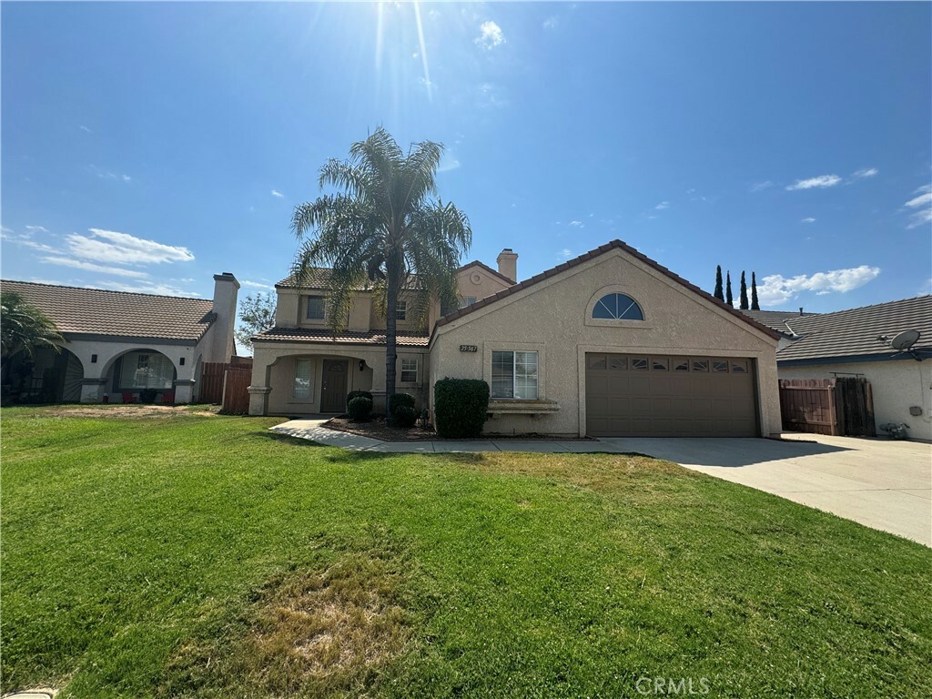 Property Photo:  25567 Fernbush Street  CA 92553 