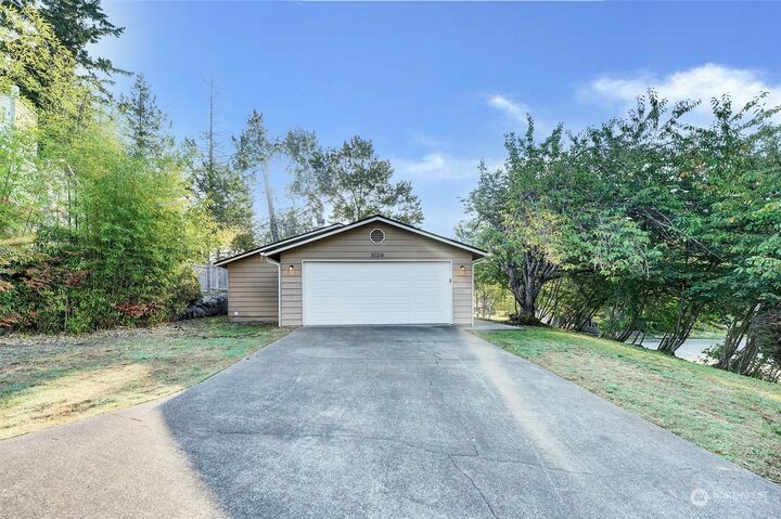 Property Photo:  30216  41st Avenue S  WA 98001 