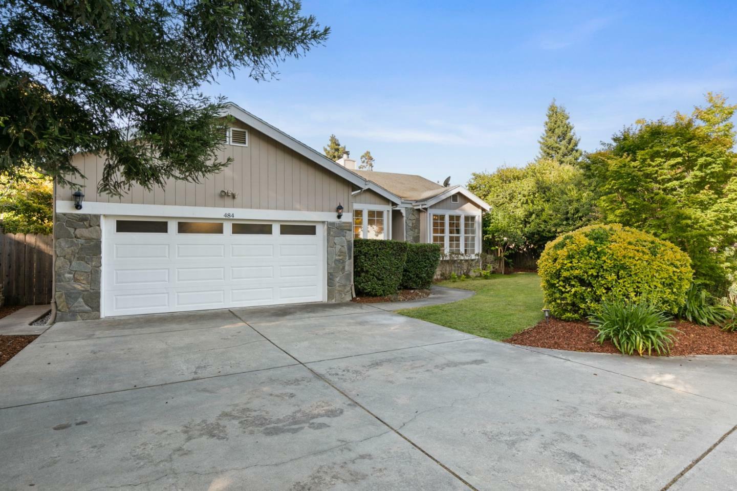 Property Photo:  484 Oconnor Street  CA 94025 