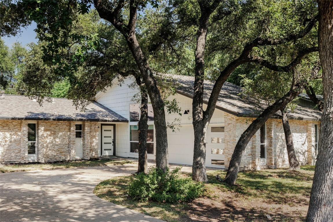 Property Photo:  11808 Broad Oaks Drive  TX 78759 