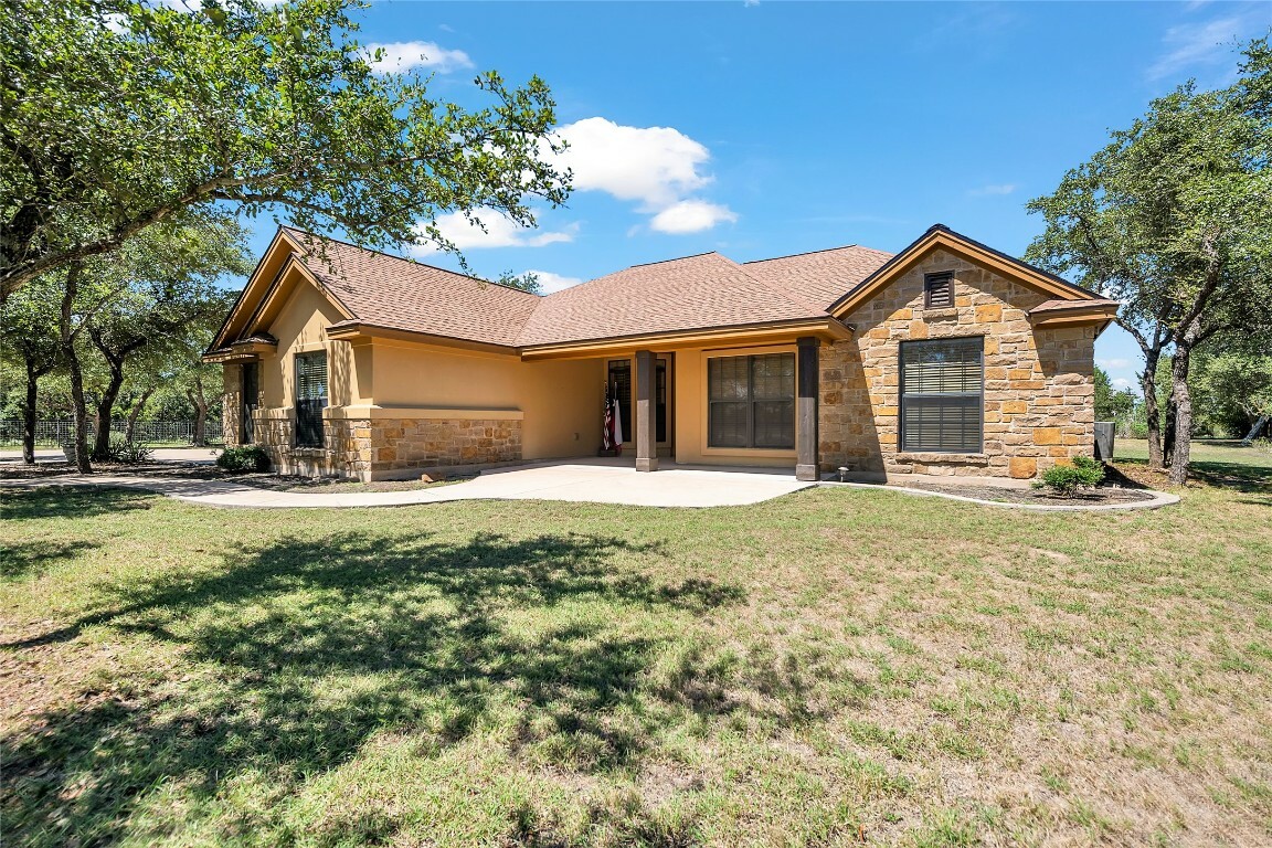 Property Photo:  1441 County Road 258  TX 78642 