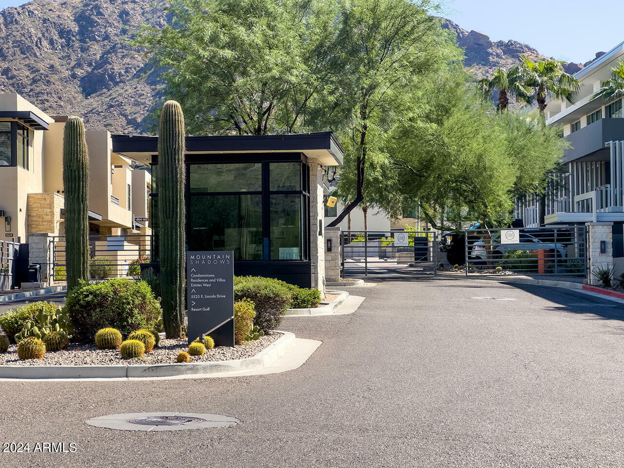 Property Photo: 5560 E Stella Lane AZ 85253