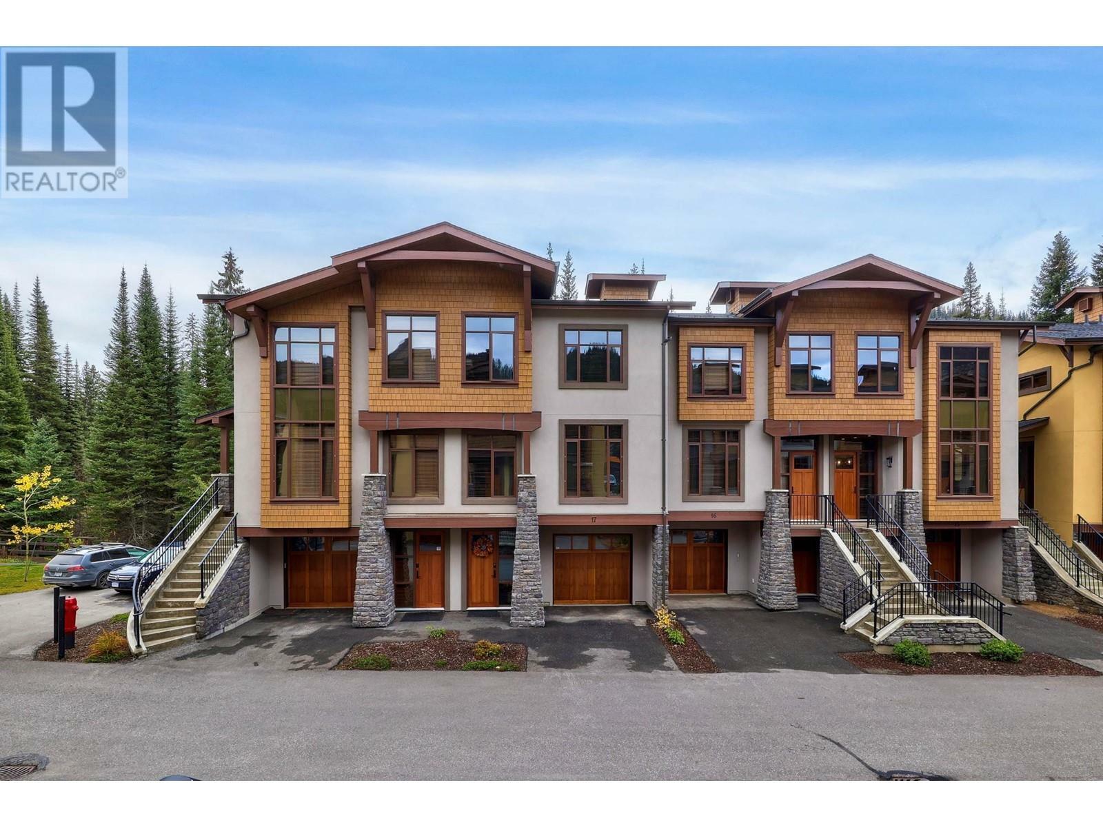 Property Photo: 3280 Village Way 17 BC V0E 5N0