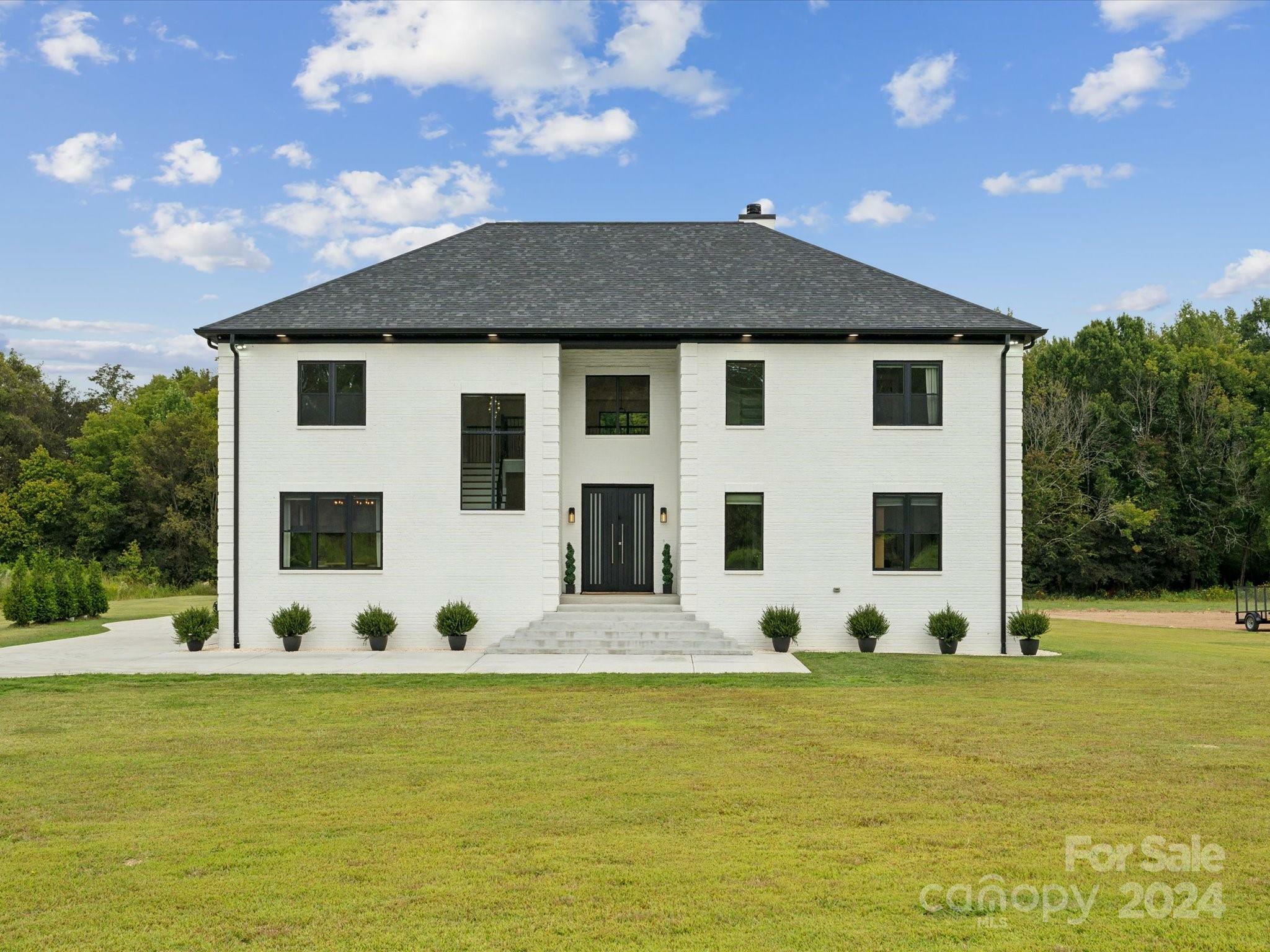 Property Photo:  2109 Goose Creek Farm Lane  NC 28079 