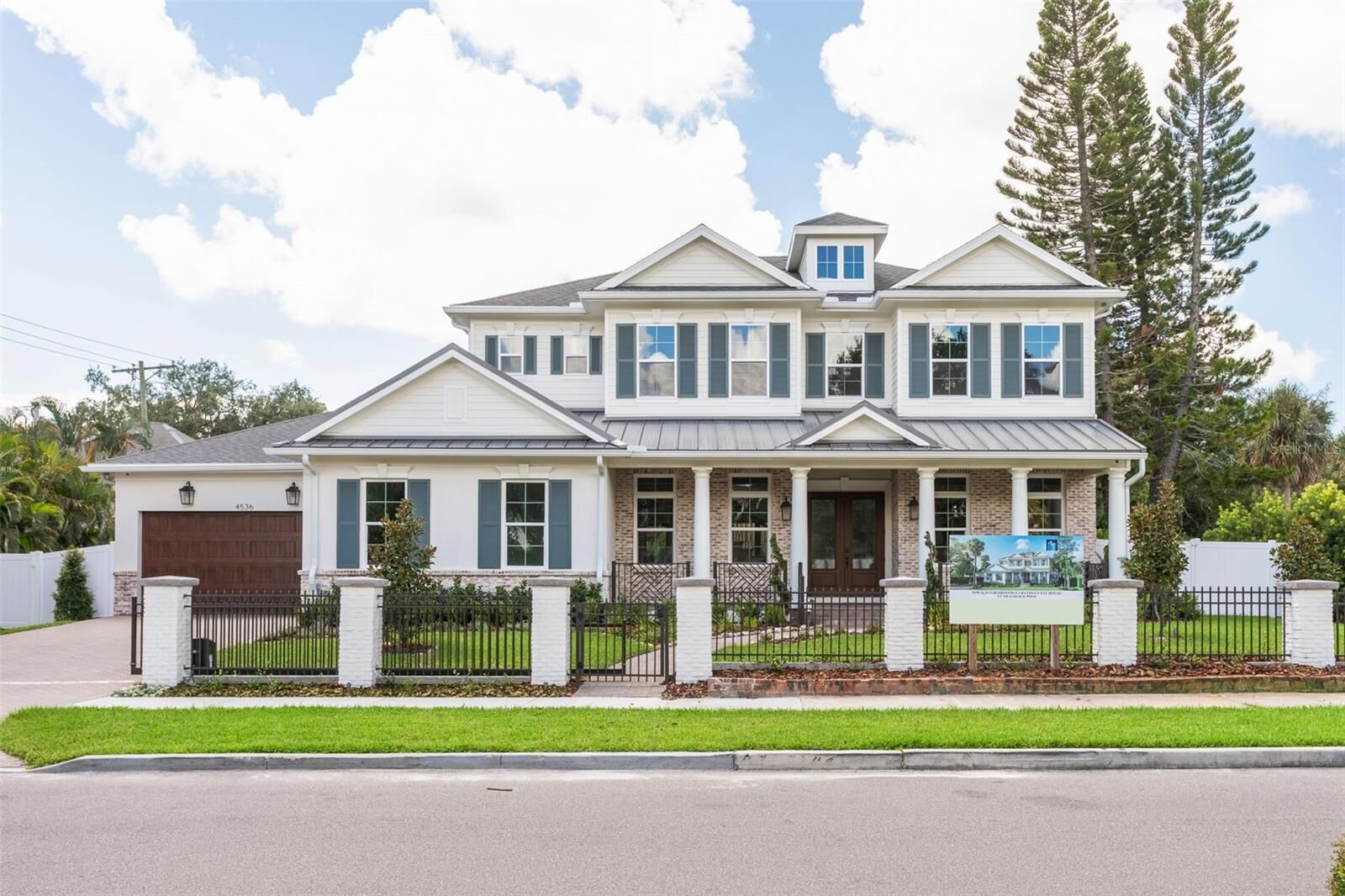 Property Photo:  4536 W Swann Avenue  FL 33629