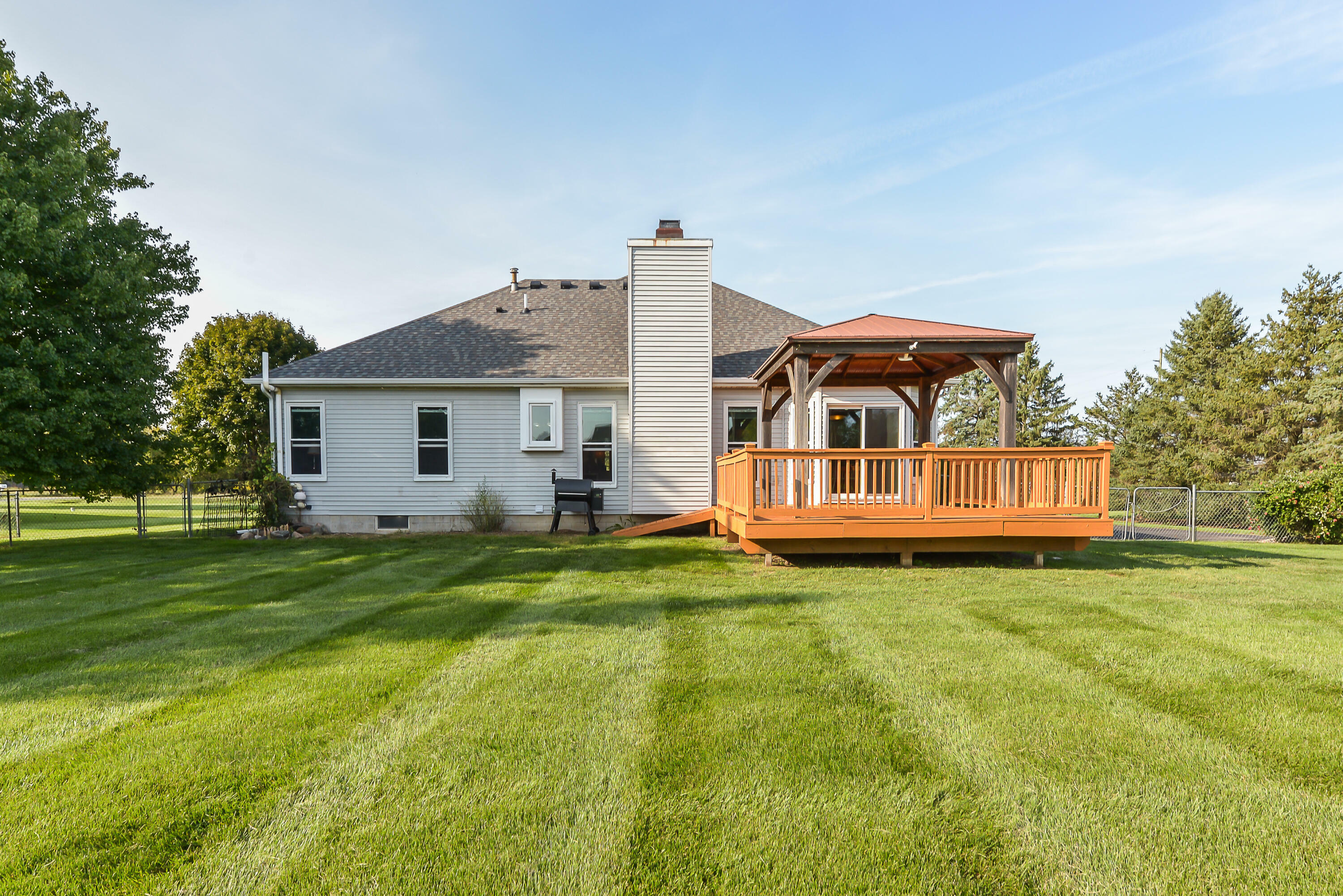 Property Photo:  456 Honey Creek Court  MI 48169 