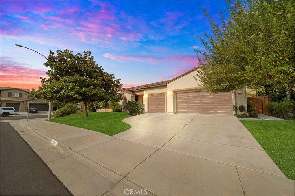 Property Photo:  44584 Ristow Court  CA 92592 