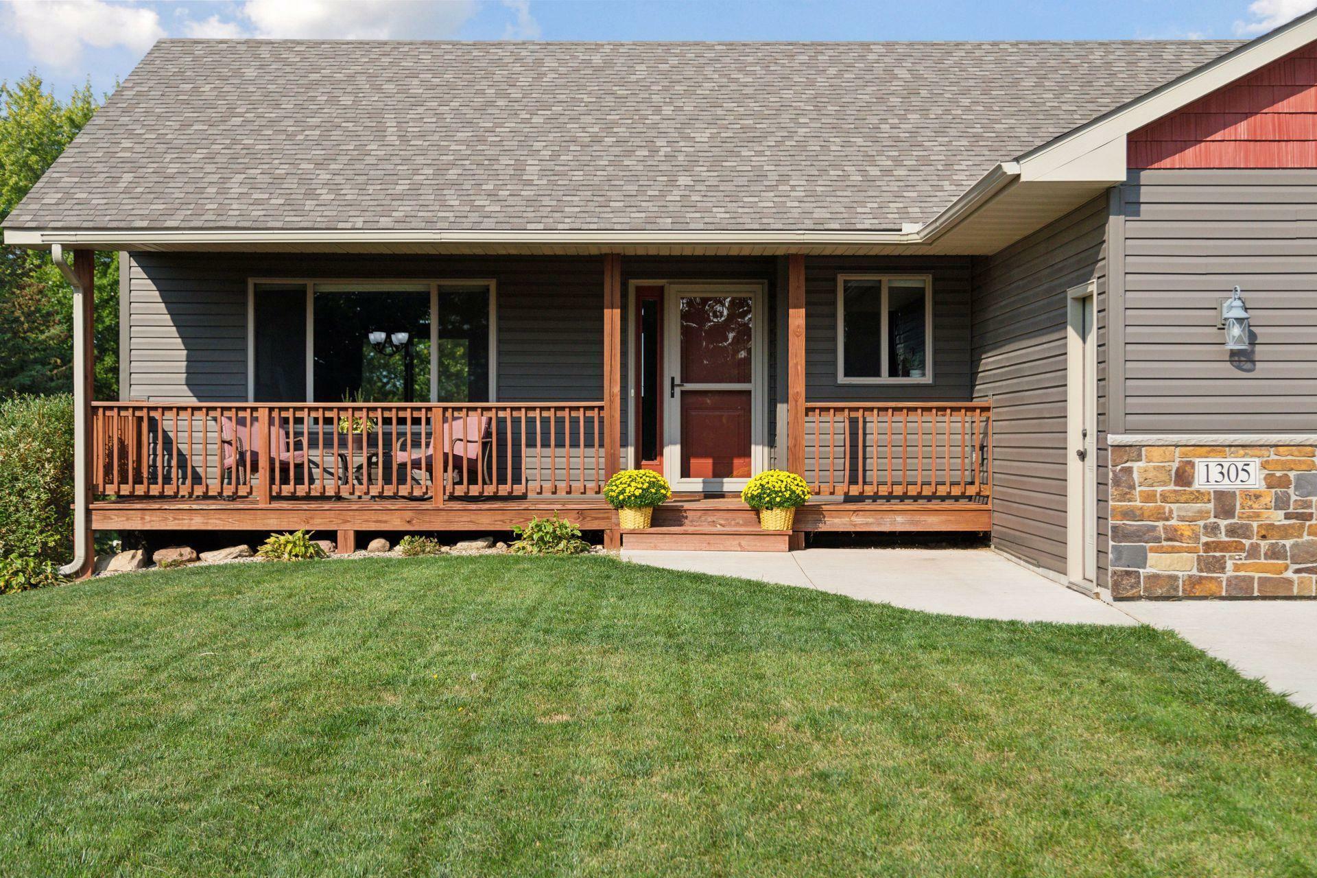 Property Photo:  1305 Benton Creek Avenue  MN 55322 