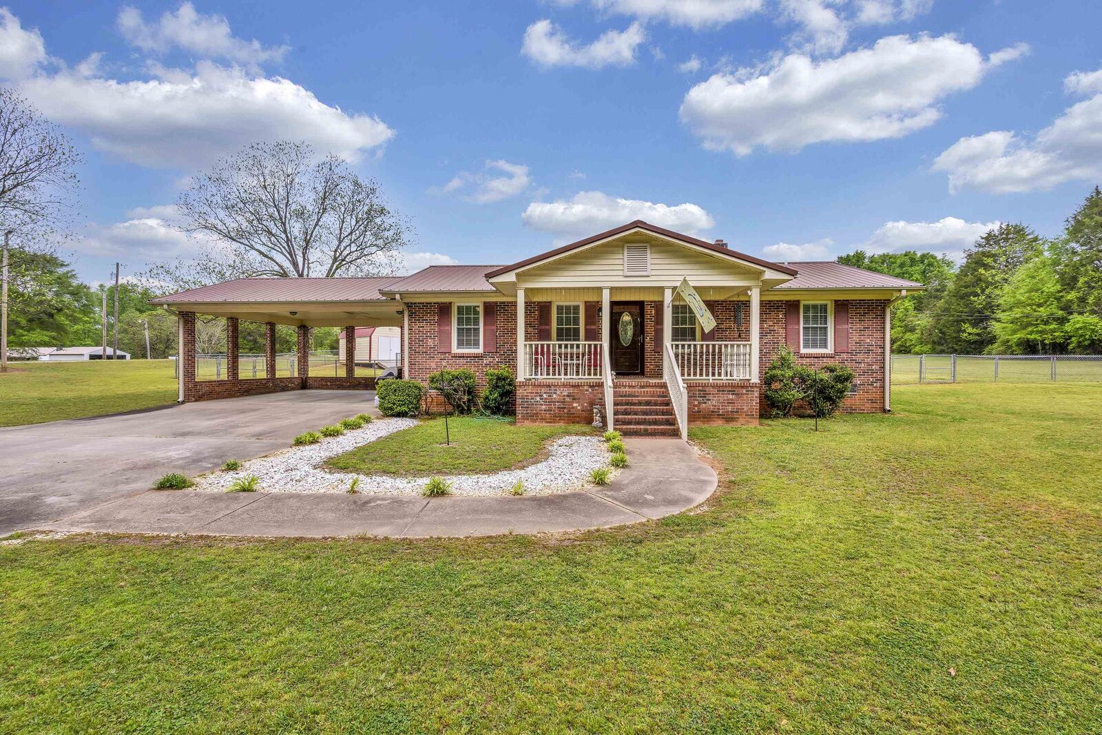 Property Photo: 907 Old Pump Station Road SC 29379