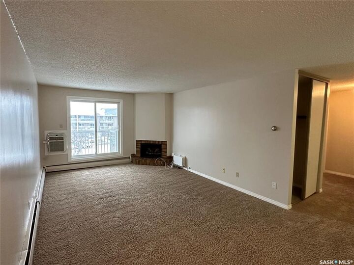 Photo de la propriété: 1832 Eaglesham Avenue 301 SK S4H 3A8