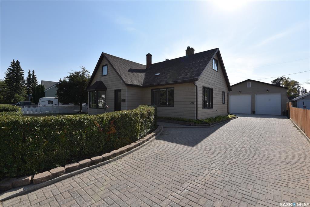 Property Photo: 412 Centre Street SK S0E 1E0