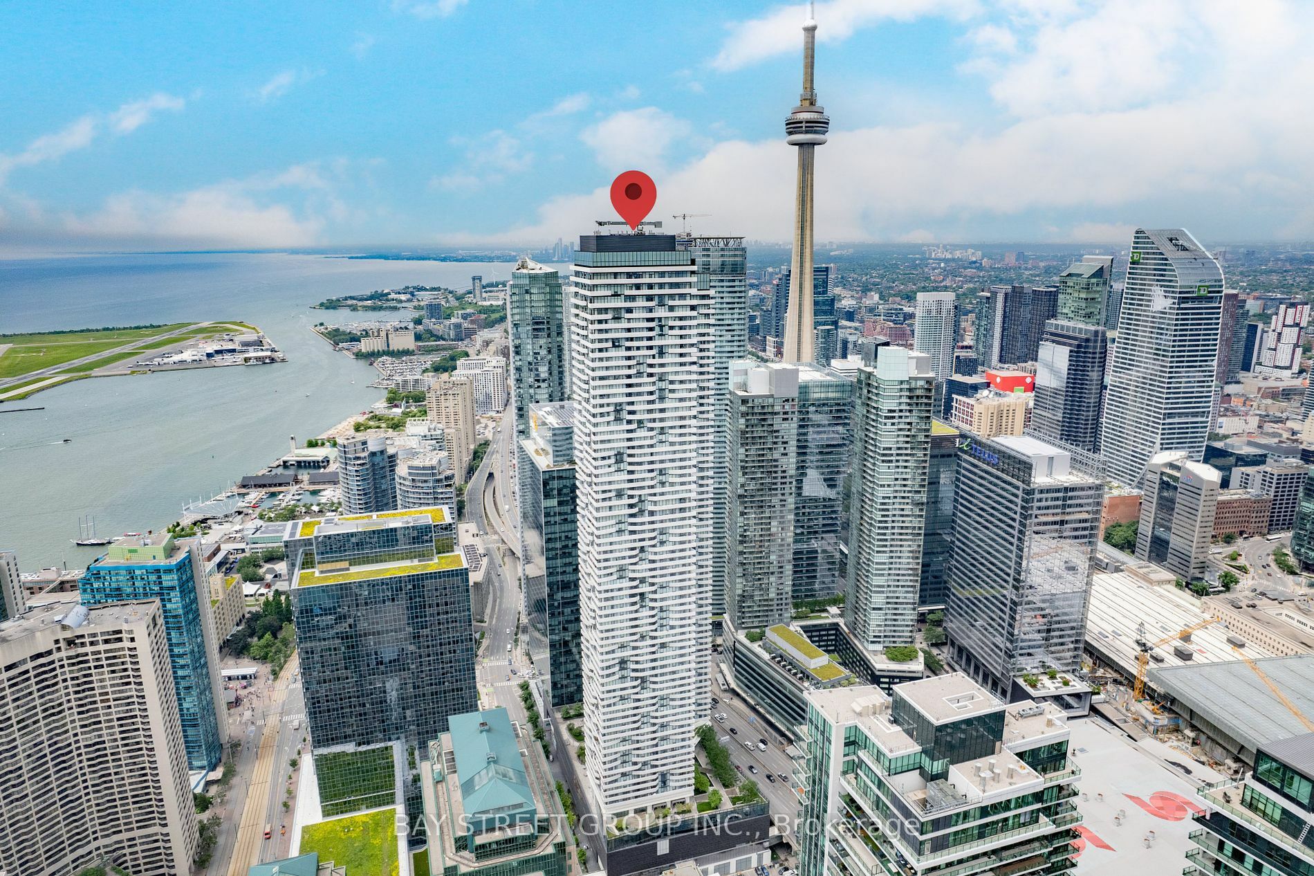 Property Photo:  100 Harbour St 4310  ON M5J 1B7 