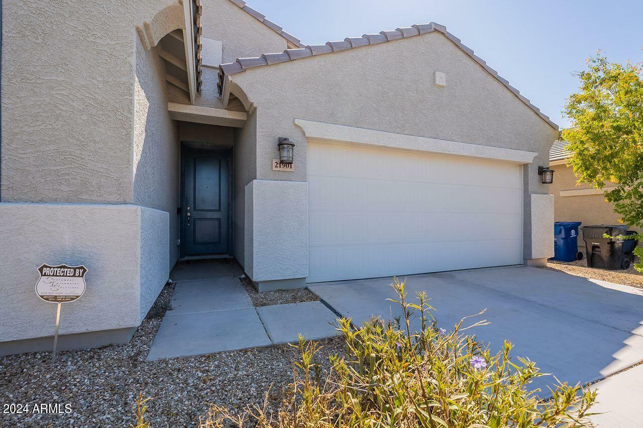 Property Photo:  21901 N 181st Avenue  AZ 85387 