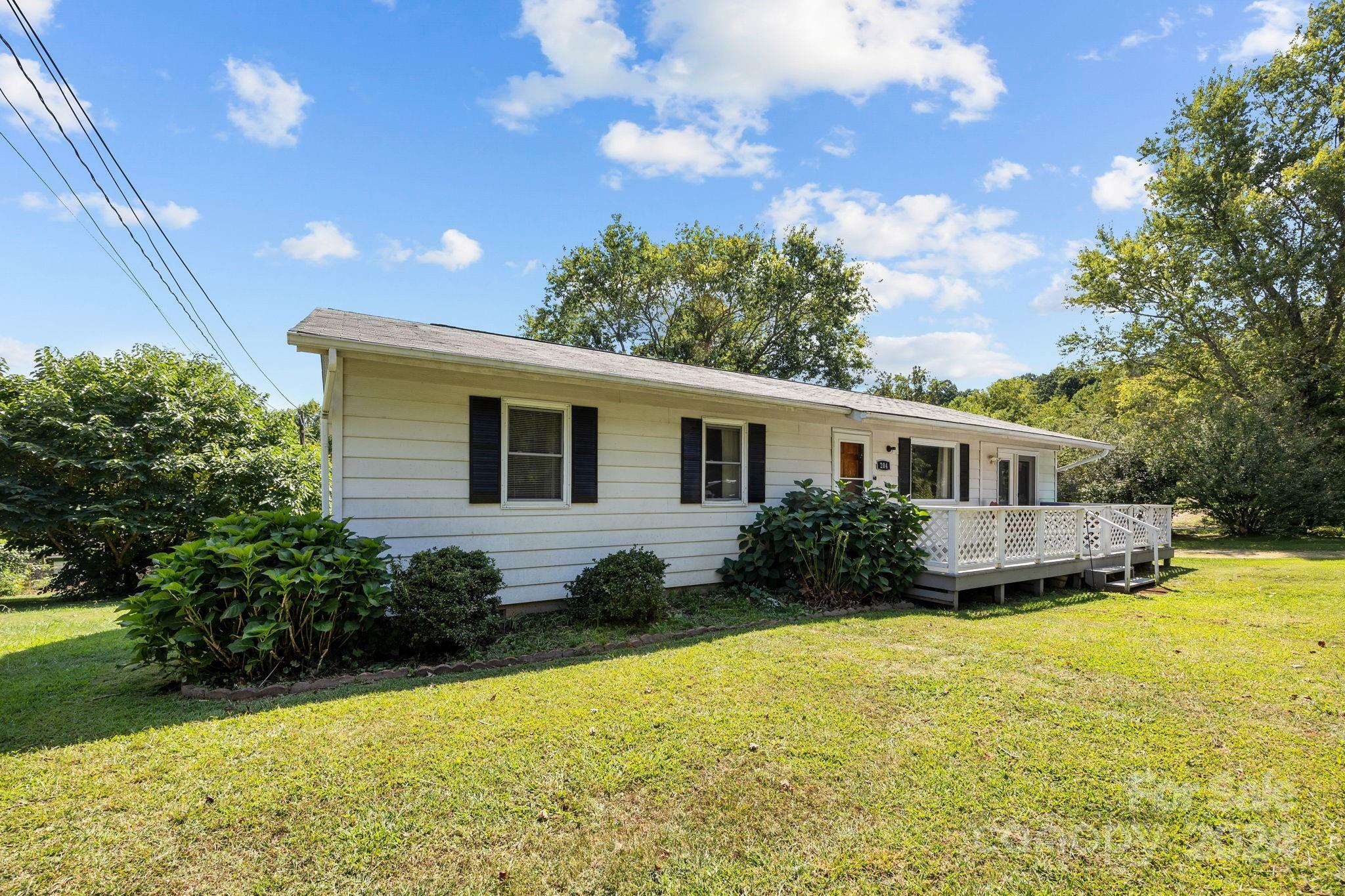 Property Photo:  204 Cedar Hill Road  NC 28806 