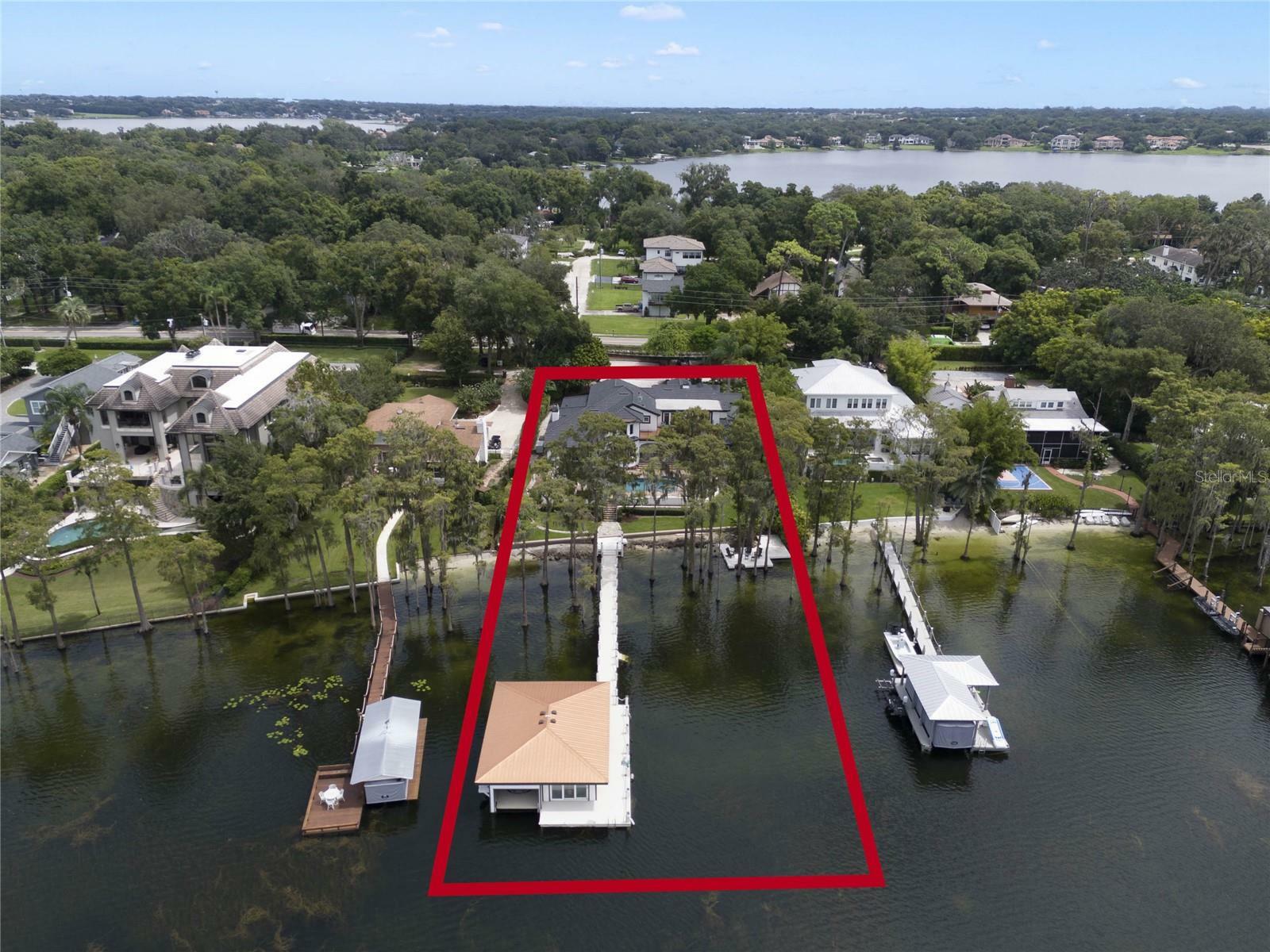 Property Photo: 904 Main Street FL 34786