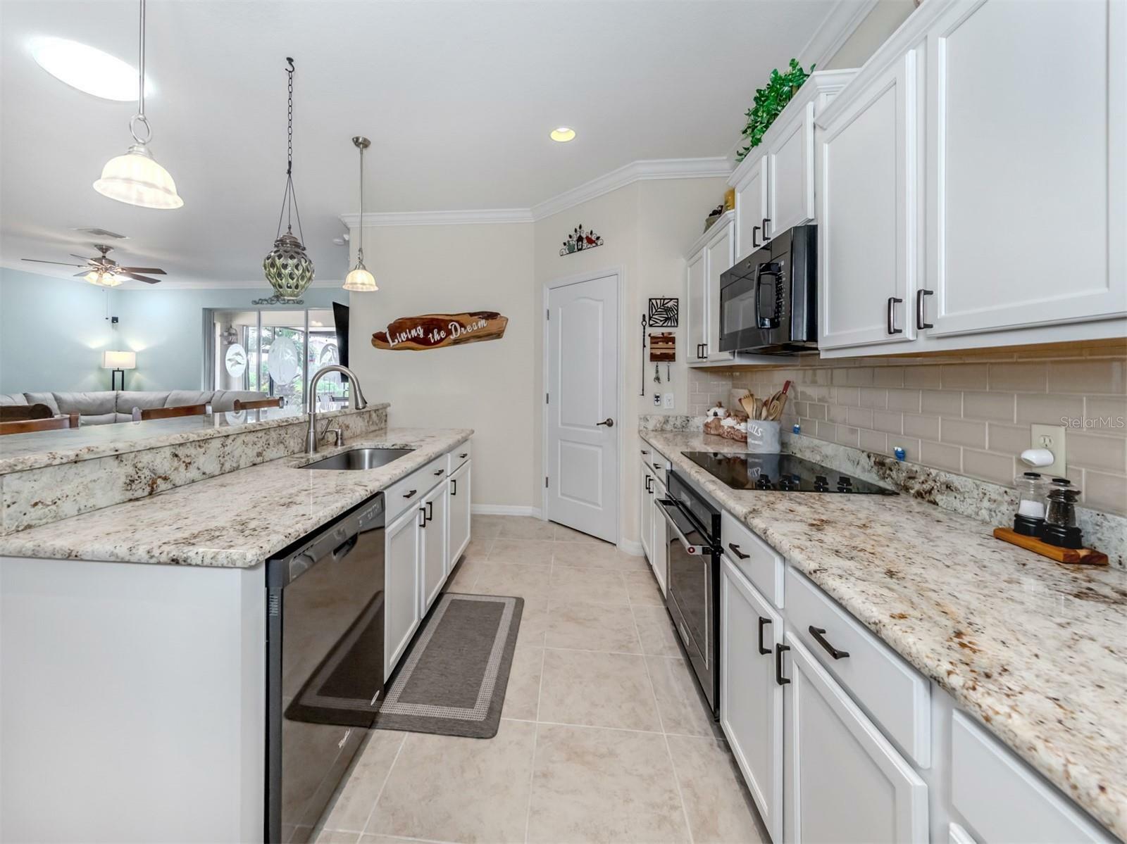 Property Photo:  2183 Nettlebush Lane  FL 34292 