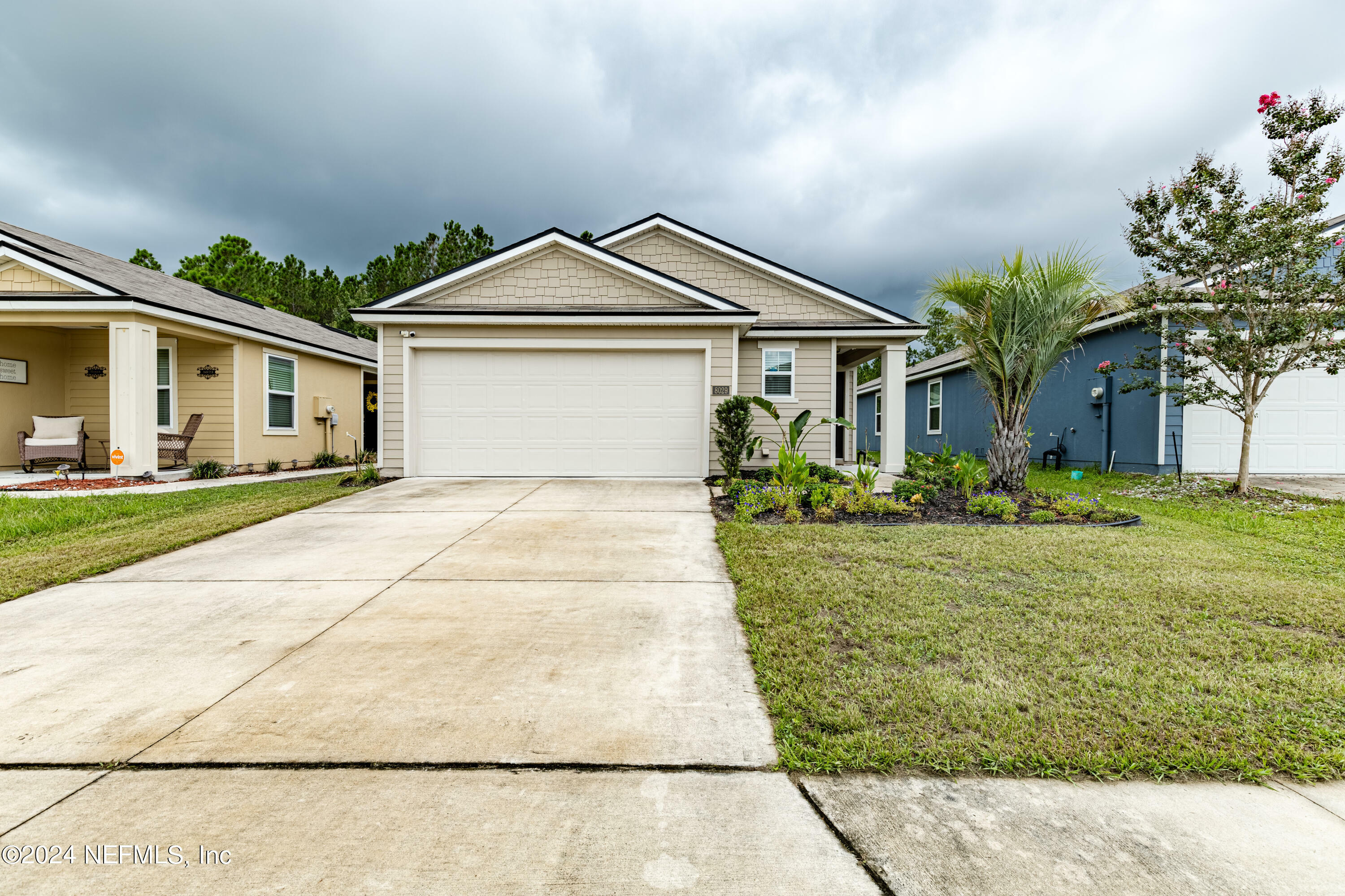 Property Photo:  8029 Cape Fox Drive  FL 32222 