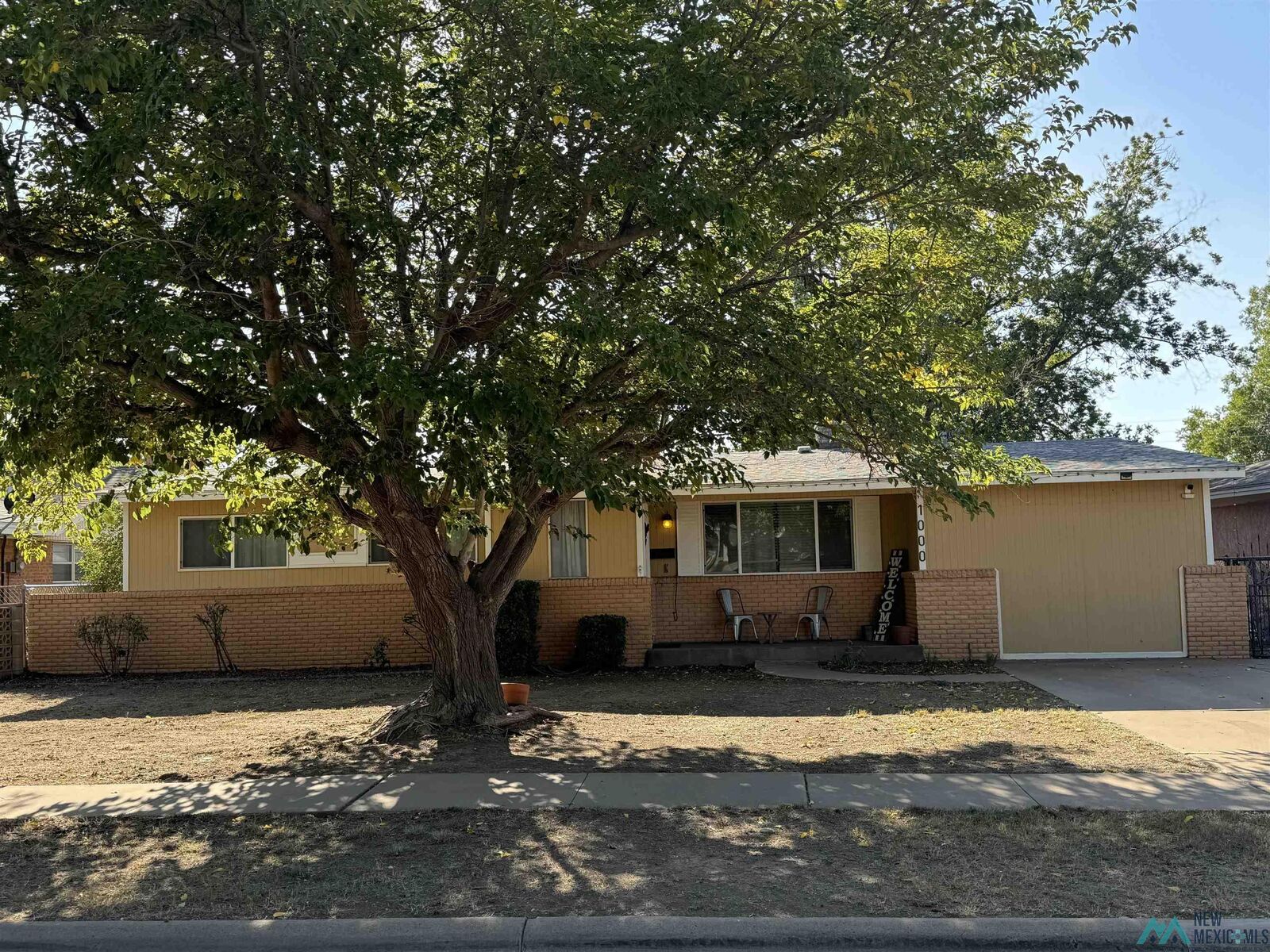 Property Photo:  1000 Avenida Del Sumbre  NM 88203 