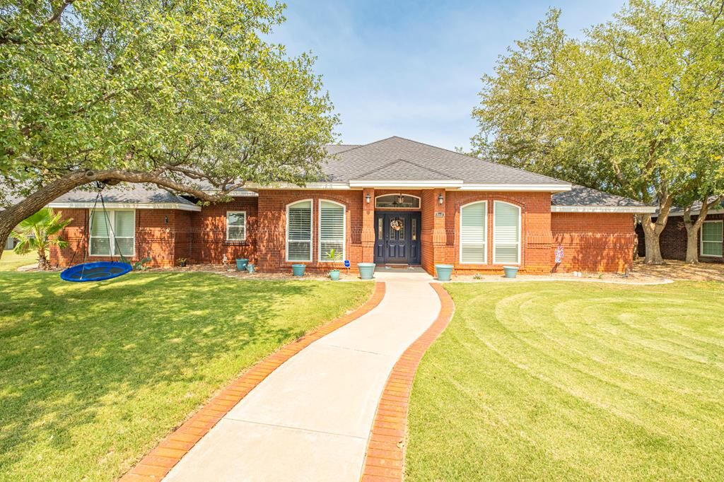 Property Photo: 5312 Scottsboro Lane TX 79707