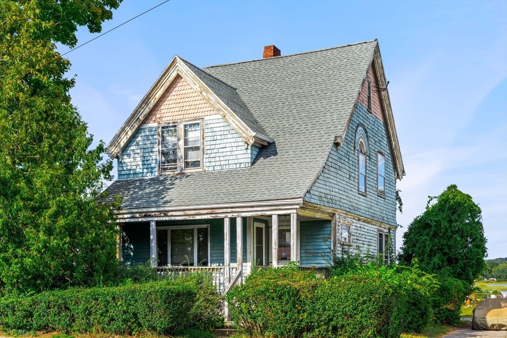 Property Photo:  24 Ballard St  MA 01906 