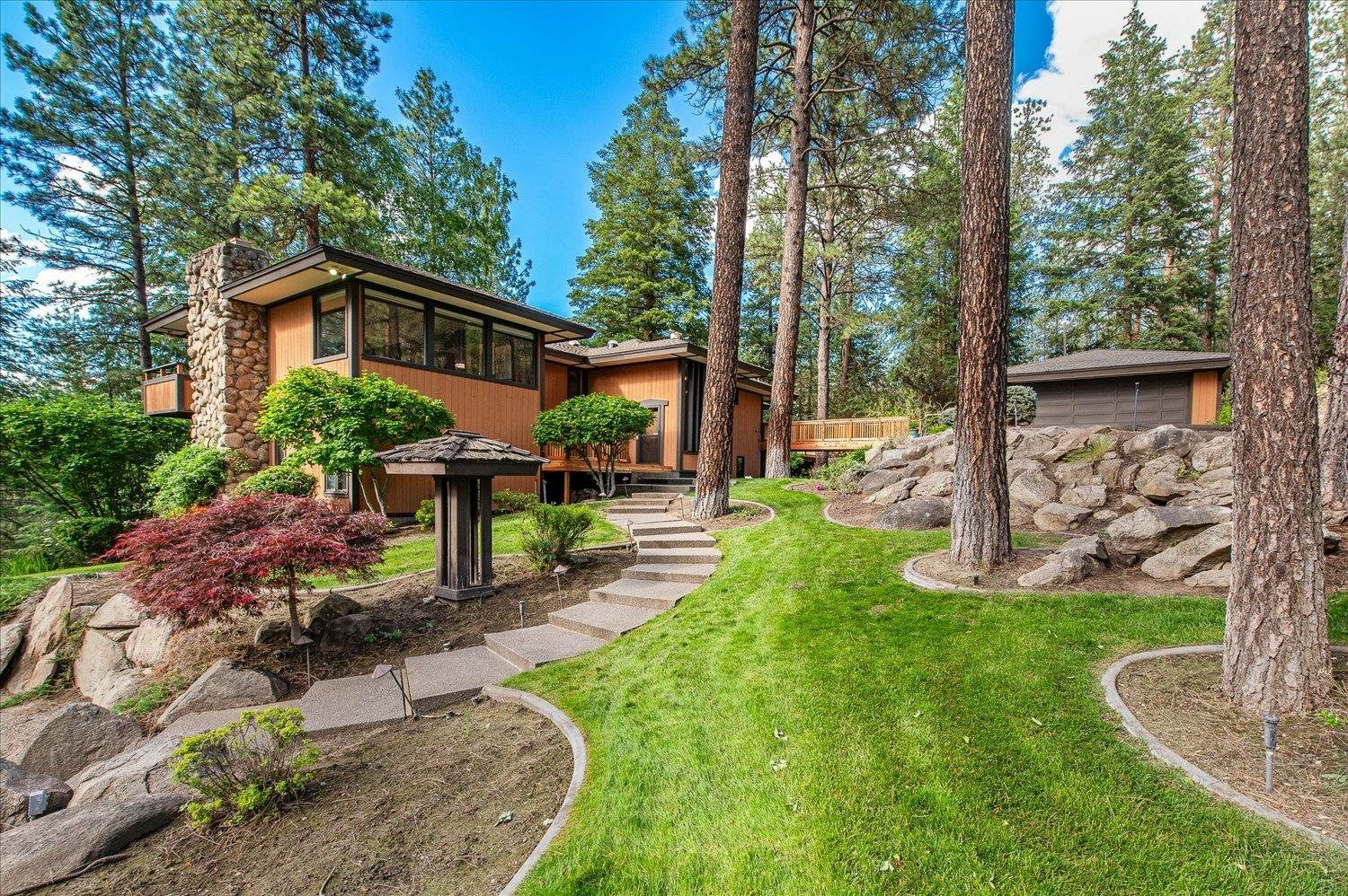 Property Photo:  1820 E Leona Dr  WA 99208 