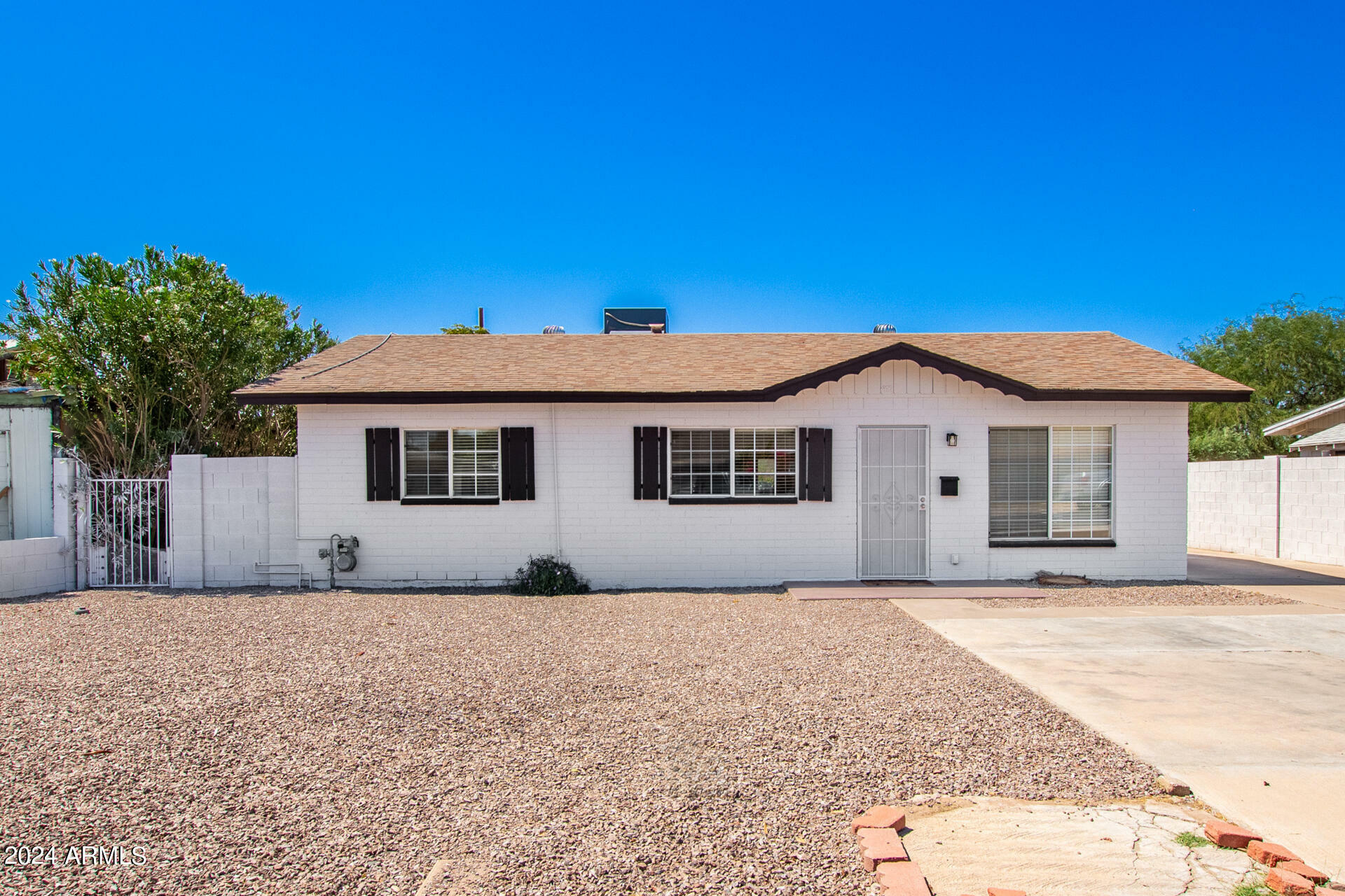 Property Photo:  452 S Fraser Drive  AZ 85204 