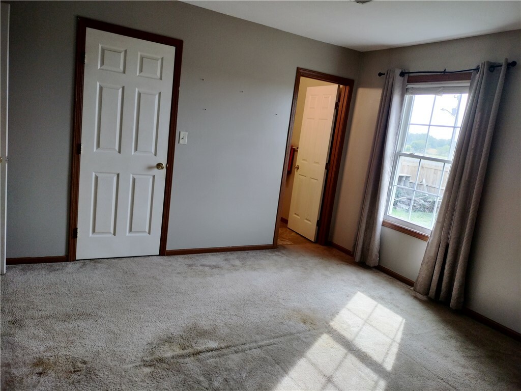 Property Photo:  631 Romulis Road  IL 62551 