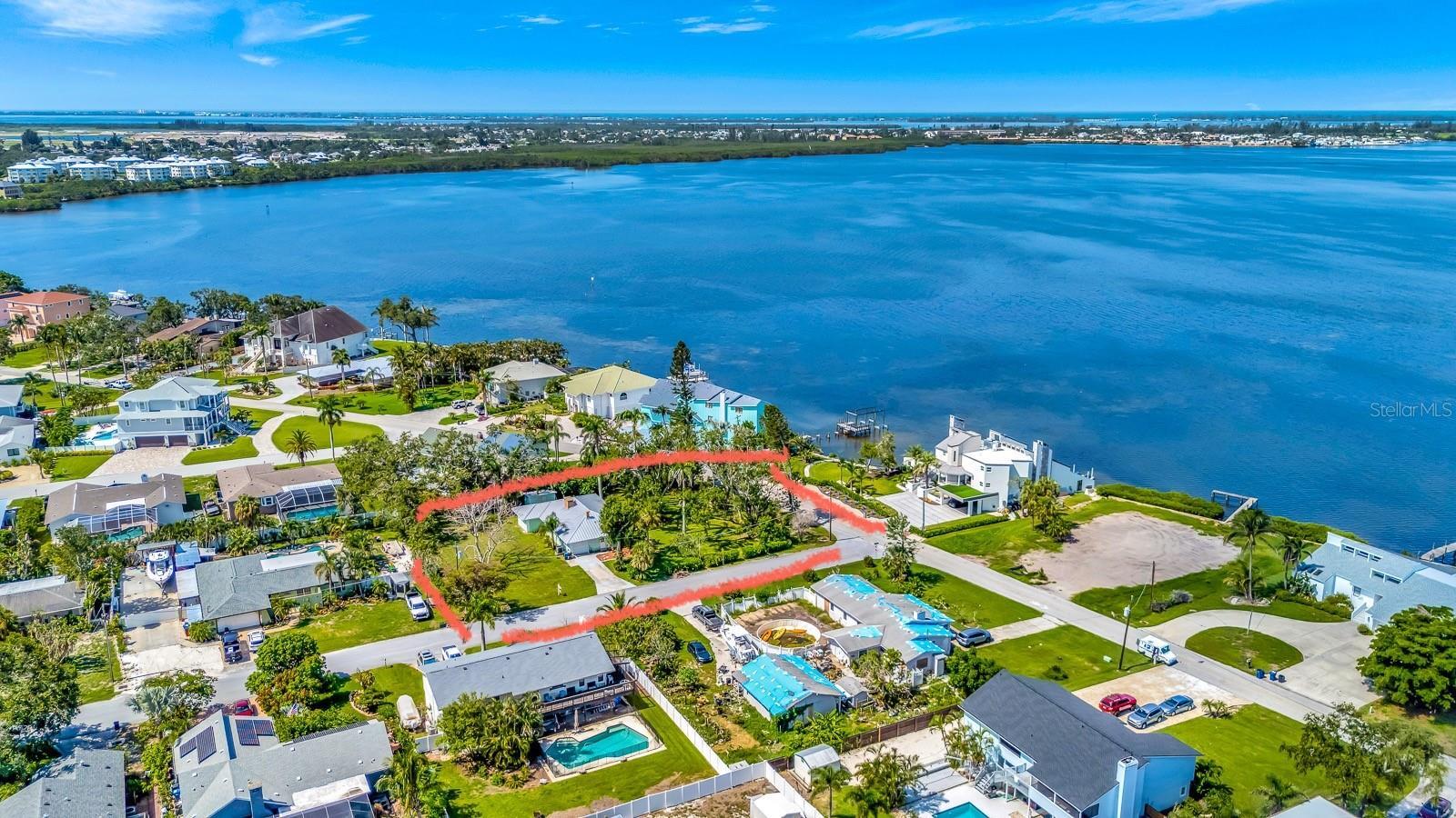 Property Photo: 2403 Palma Sola Boulevard FL 34209