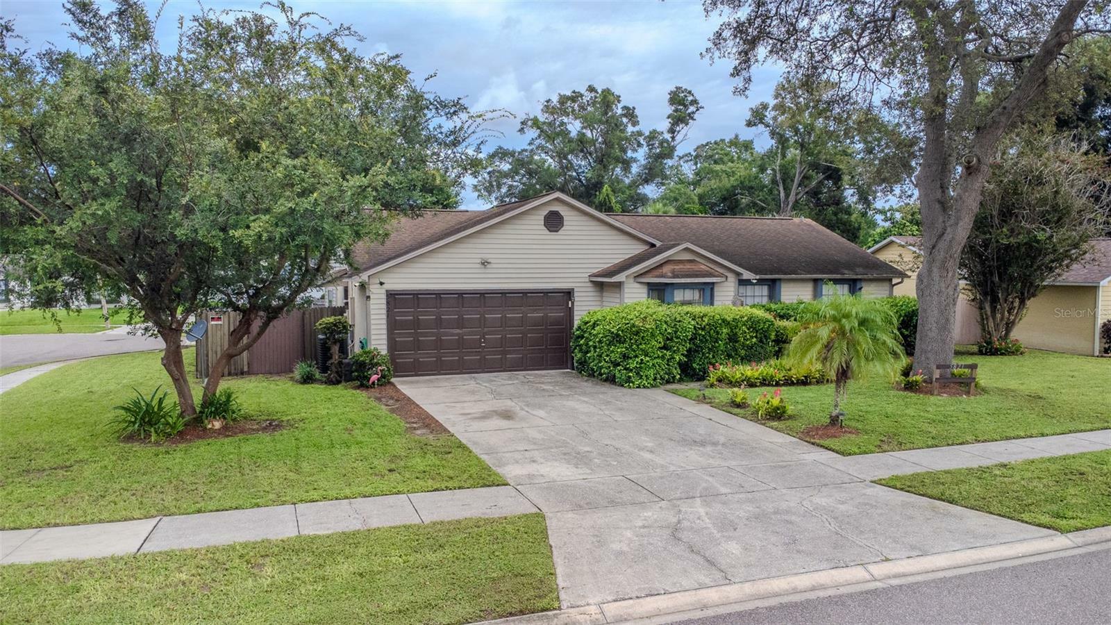 Property Photo:  5821 England Avenue  FL 32808 